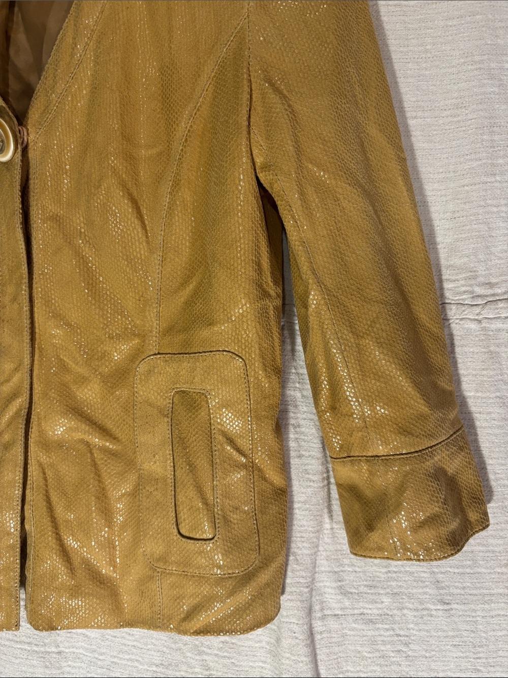Lafayette 148 NY Vintage Reptile Embossed Leather Jacket Yellow Size 6 - Picture 5 of 13